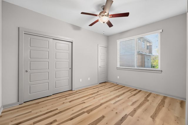 2204 E 13th ST B, Austin, TX 78702