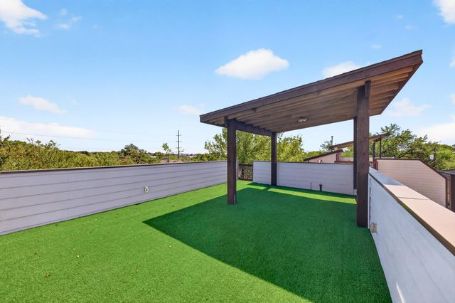 2204 E 13th ST B, Austin, TX 78702
