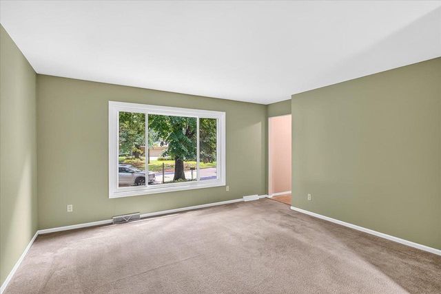 6 Windhaven Circle, Madison, WI 53717