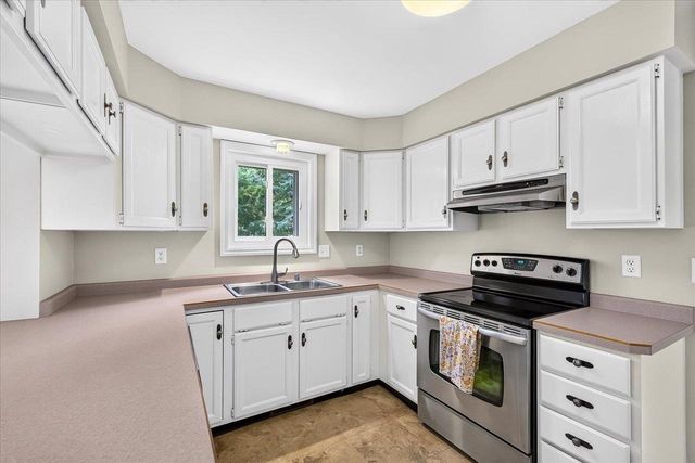6 Windhaven Circle, Madison, WI 53717