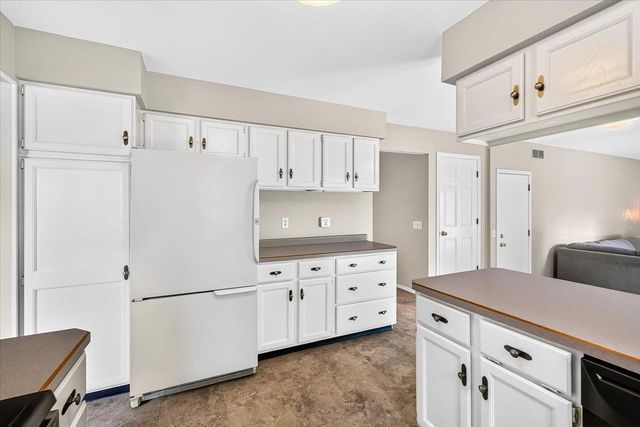 6 Windhaven Circle, Madison, WI 53717