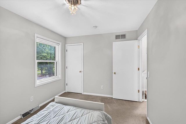 6 Windhaven Circle, Madison, WI 53717