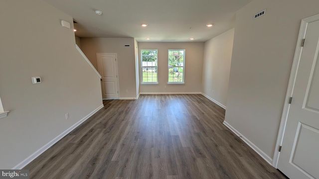 546 SWAMP CREEK RD, Bechtelsville, PA 19505