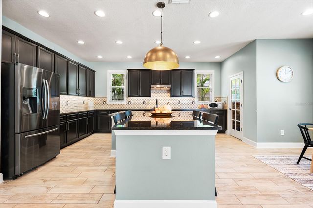 7500 AGUILA DRIVE, Sarasota, FL 34240