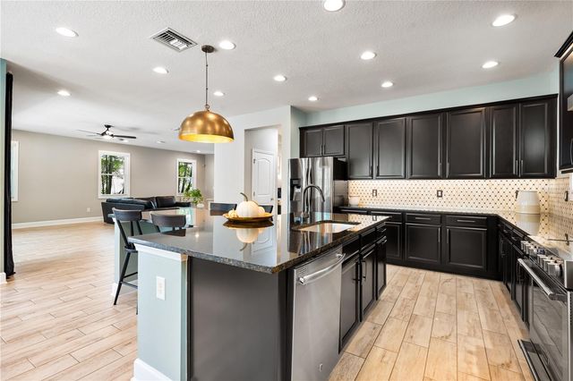 7500 AGUILA DRIVE, Sarasota, FL 34240