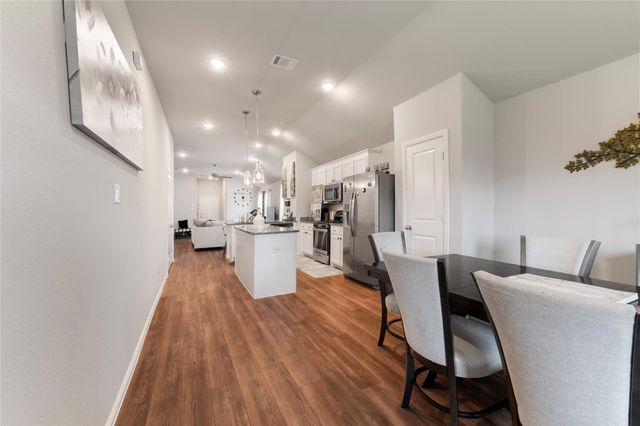 1101 La Esperanza Drive, Mesquite, TX 75149