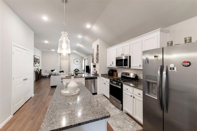 1101 La Esperanza Drive, Mesquite, TX 75149