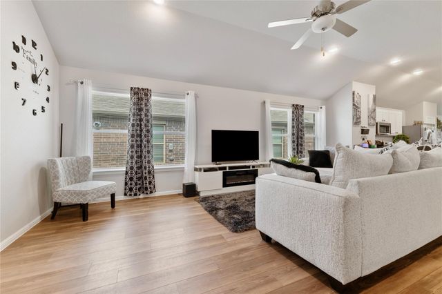 1101 La Esperanza Drive, Mesquite, TX 75149