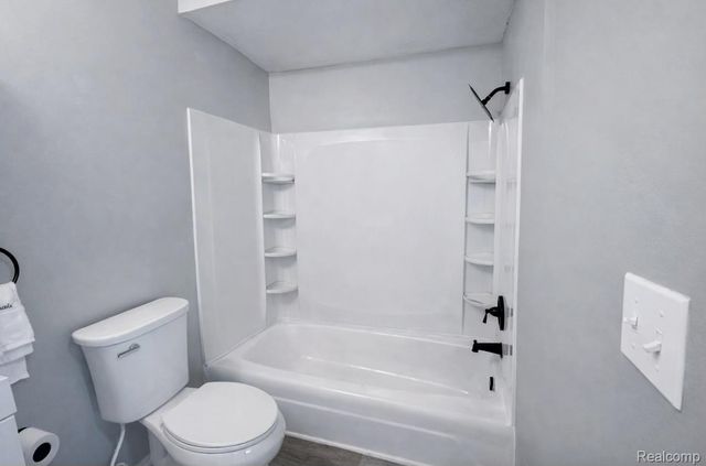 8315 Camelot Court, Genesee Charter Township, MI 48458