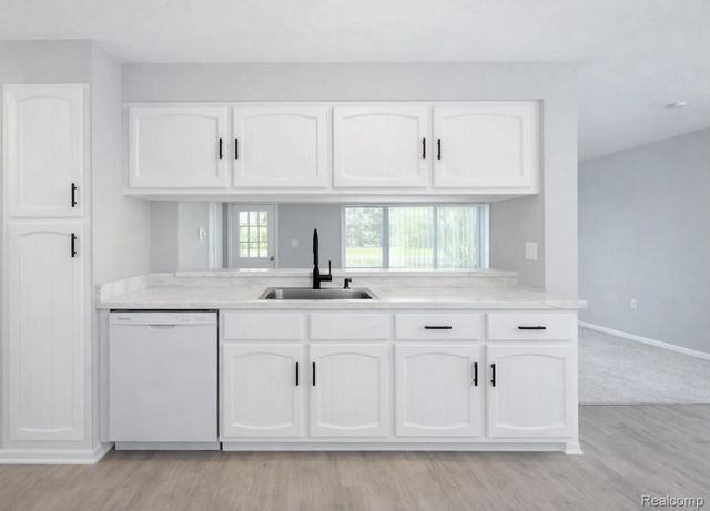 8315 Camelot Court, Genesee Charter Township, MI 48458