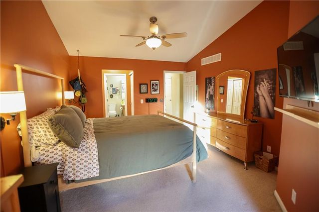 1235 SW Arborfair Drive, Lee's Summit, MO 64082