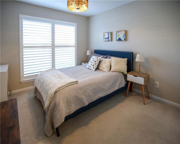 1235 SW Arborfair Drive, Lee's Summit, MO 64082