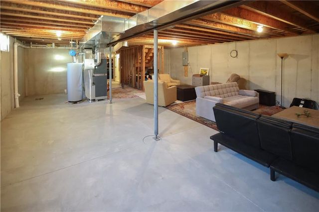 1235 SW Arborfair Drive, Lee's Summit, MO 64082