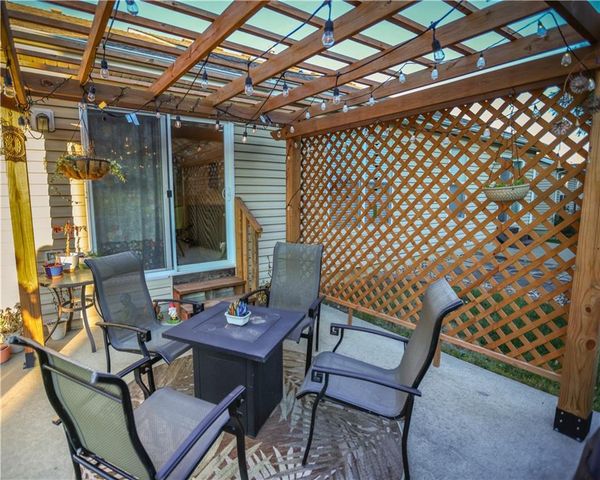 1235 SW Arborfair Drive, Lee's Summit, MO 64082