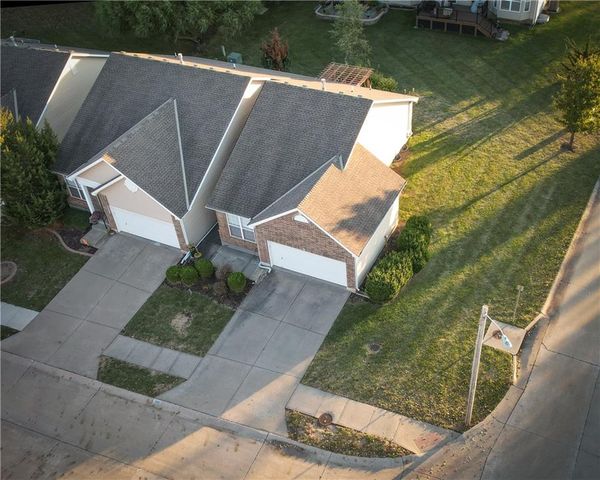 1235 SW Arborfair Drive, Lee's Summit, MO 64082