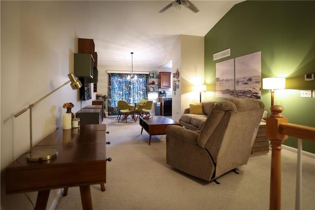 1235 SW Arborfair Drive, Lee's Summit, MO 64082