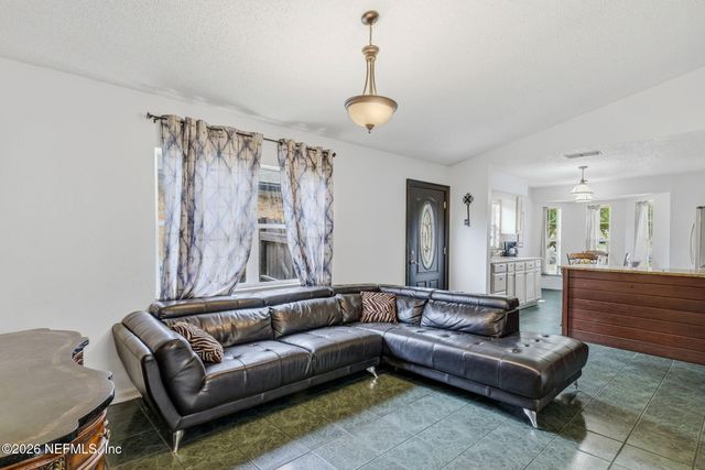 2529 AMERICAS CUP Circle E, Atlantic Beach, FL 32233