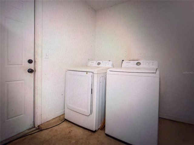 3189 SAINT JAMES AVENUE, Deltona, FL 32738