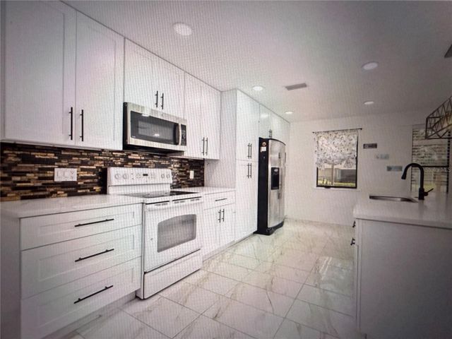 3189 SAINT JAMES AVENUE, Deltona, FL 32738