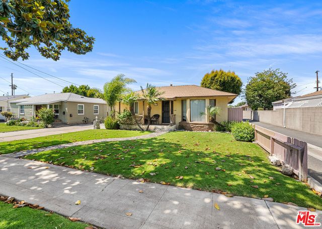 937 E Palmyra Avenue, Orange, CA 92866