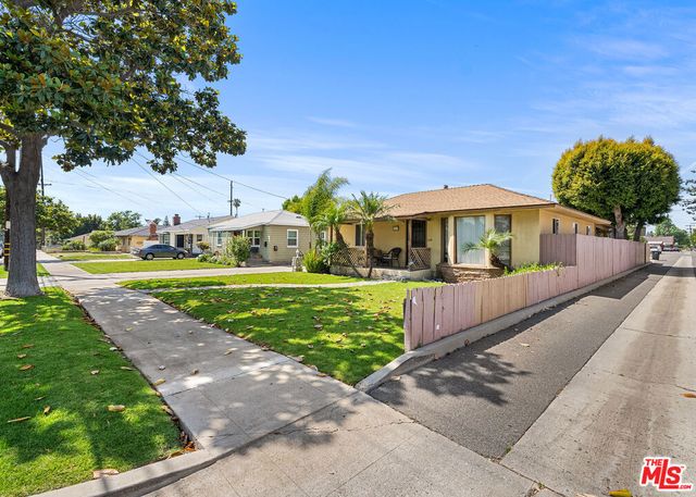 937 E Palmyra Avenue, Orange, CA 92866