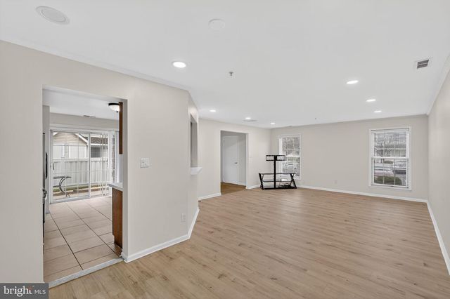 1404 WHARTON RD, Mount Laurel, NJ 08054