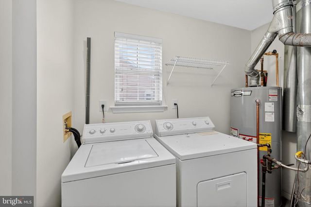 1404 WHARTON RD, Mount Laurel, NJ 08054