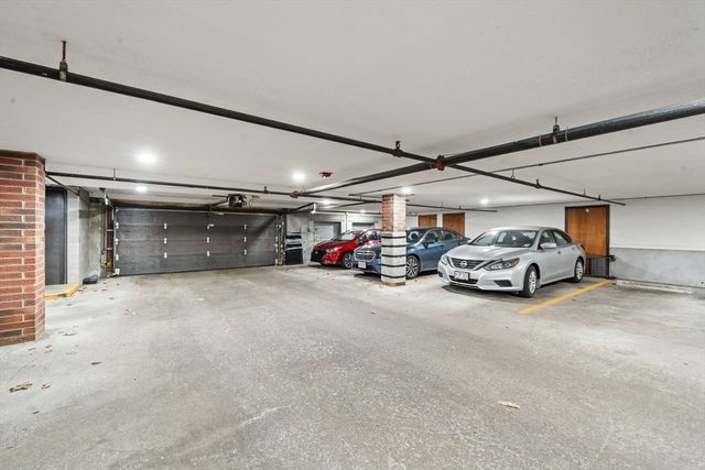 10 Ledgewood Way 26, Peabody, MA 01960