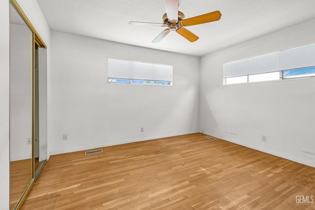 3008 Pomona Street, Bakersfield, CA 93305