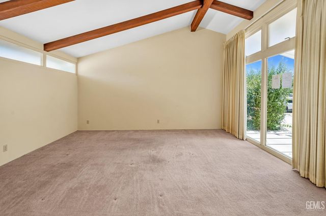 3008 Pomona Street, Bakersfield, CA 93305
