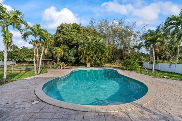 2800 SW 116th Ave, Davie, FL 33330