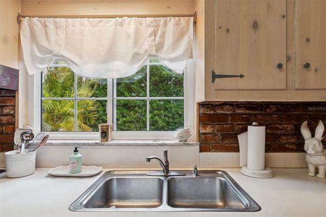 65 INNESS DRIVE, Tarpon Springs, FL 34689