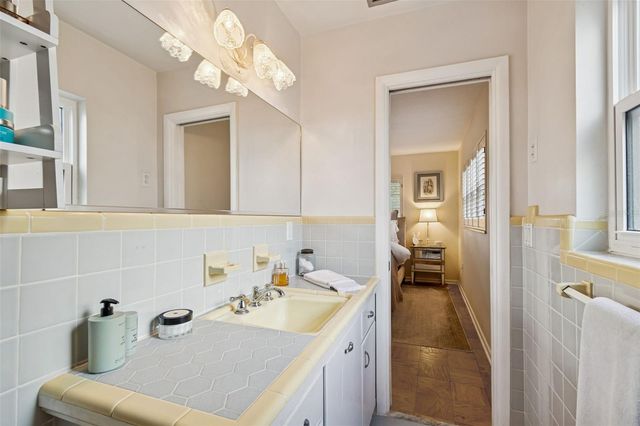 65 INNESS DRIVE, Tarpon Springs, FL 34689