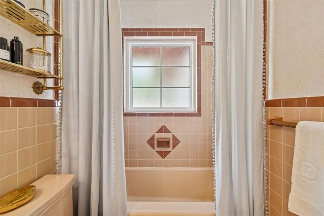 65 INNESS DRIVE, Tarpon Springs, FL 34689