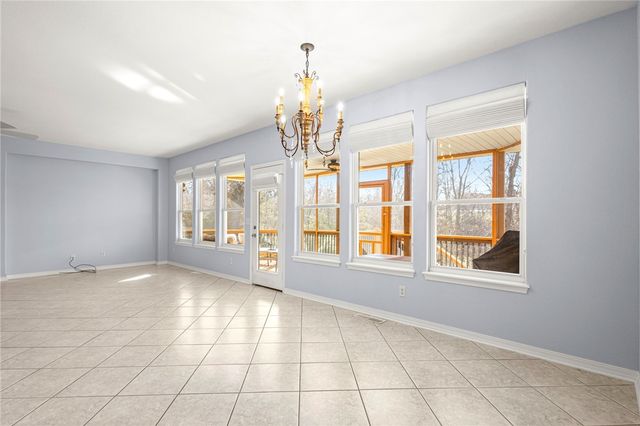 2 Highland Parkway, Bella Vista, AR 72715