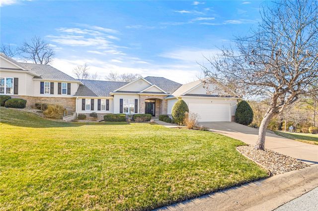 2 Highland Parkway, Bella Vista, AR 72715