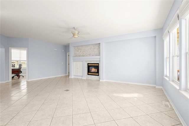 2 Highland Parkway, Bella Vista, AR 72715