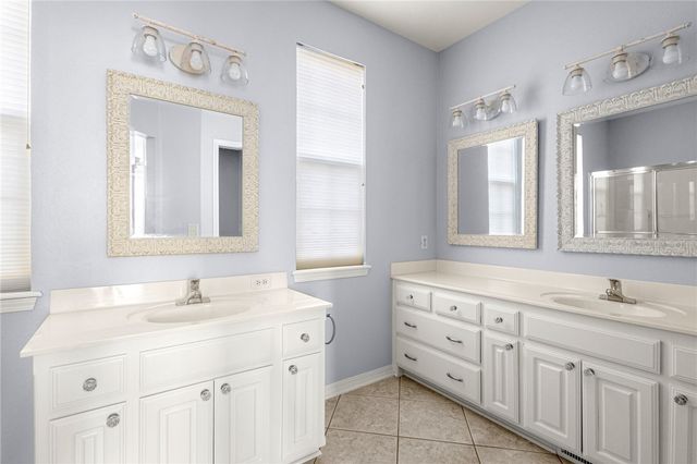 2 Highland Parkway, Bella Vista, AR 72715