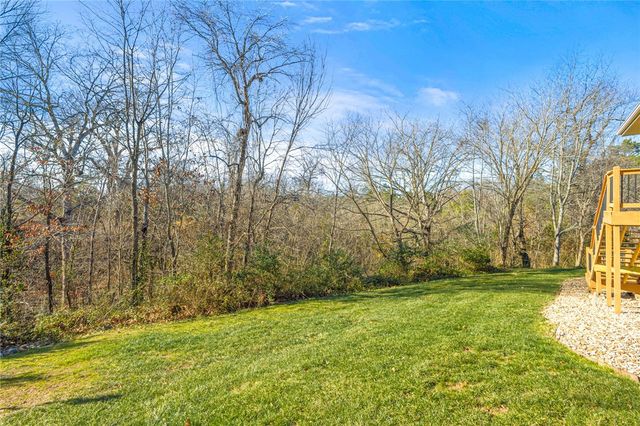 2 Highland Parkway, Bella Vista, AR 72715