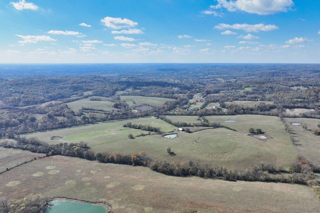 6 Deshea Creek Rd, Gallatin, TN 37066