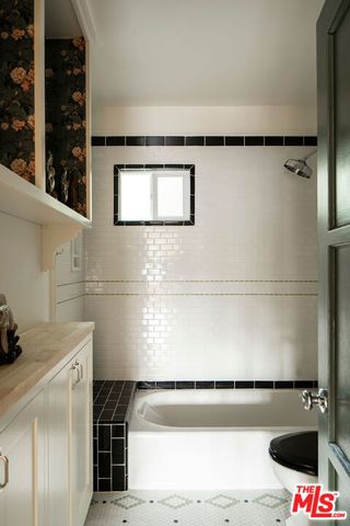 3110 Griffith Park Boulevard, Los Angeles, CA 90027