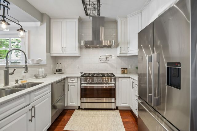 426 N Alfred Street, Alexandria, VA 22314