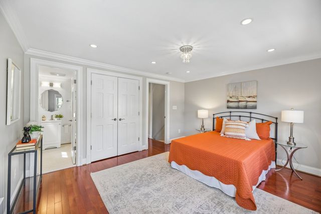 426 N Alfred Street, Alexandria, VA 22314