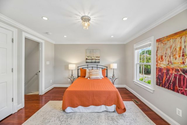 426 N Alfred Street, Alexandria, VA 22314