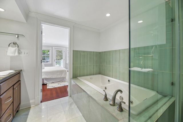 426 N Alfred Street, Alexandria, VA 22314