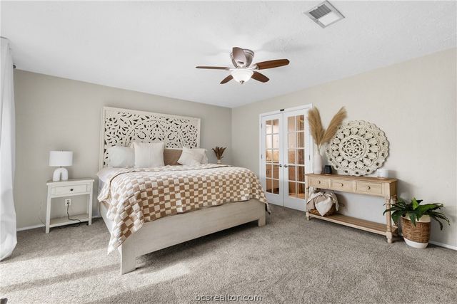 3814 Holly Drive, Bryan, TX 77802