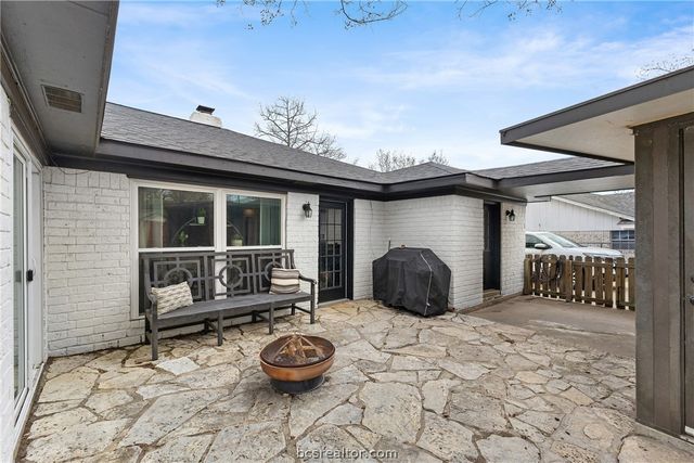 3814 Holly Drive, Bryan, TX 77802