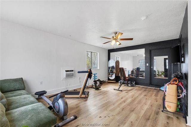 3814 Holly Drive, Bryan, TX 77802