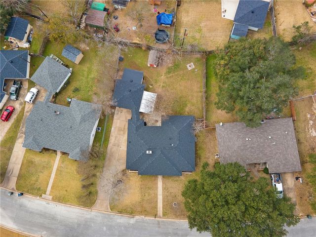 3814 Holly Drive, Bryan, TX 77802