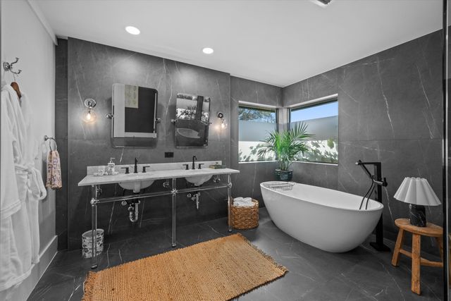 15855 Meadow Wood Drive, Wellington, FL 33414